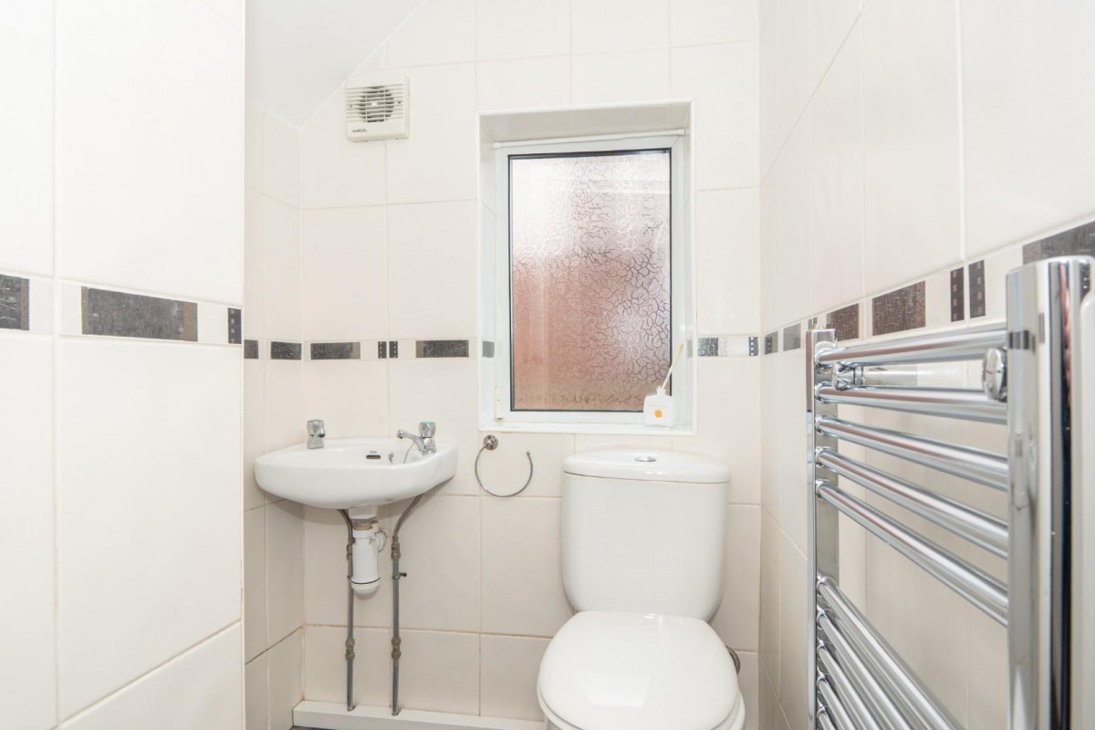 Armley Ridge Road , Armley, Leeds, LS12 2QT