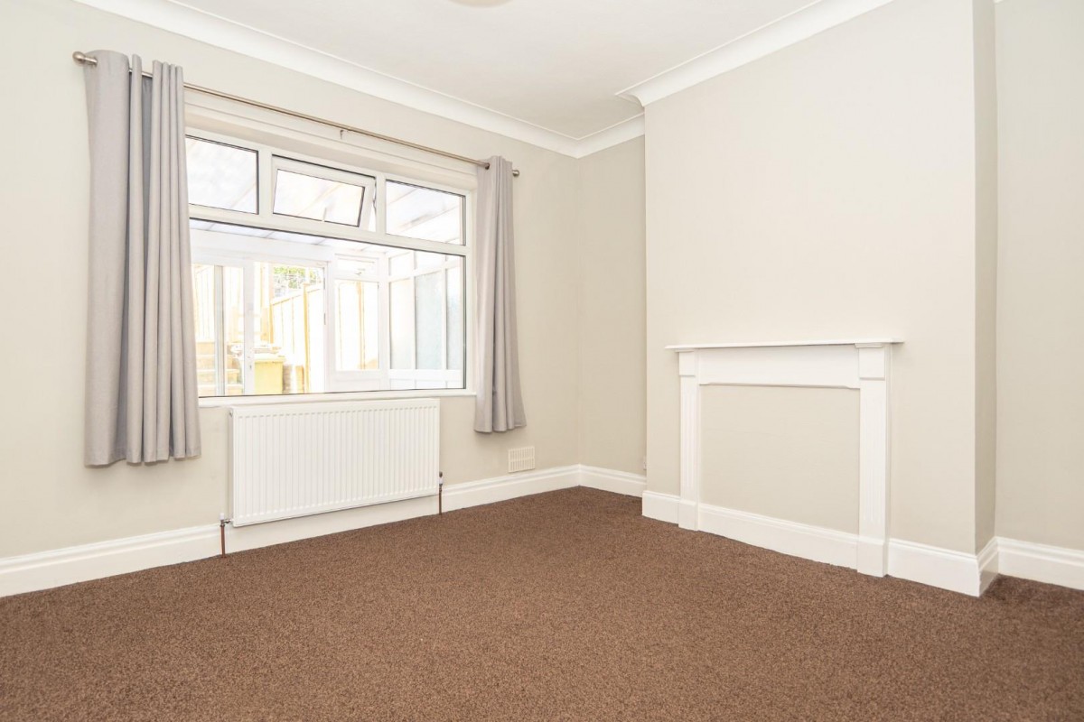 Armley Ridge Road , Armley, Leeds, LS12 2QT