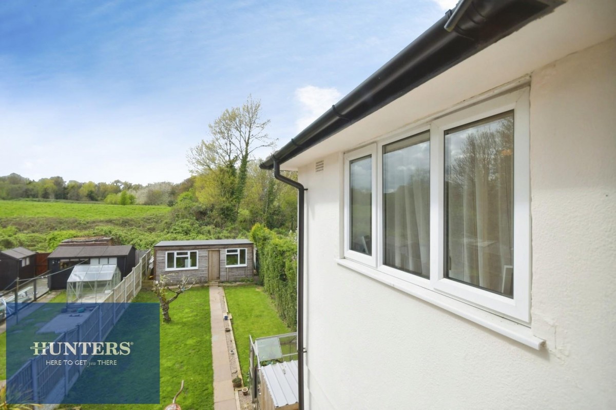 Walton Road, Walton Chesterfield, S40 3DN