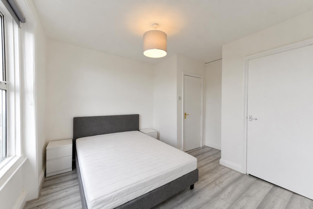 Kilburn High Road, London