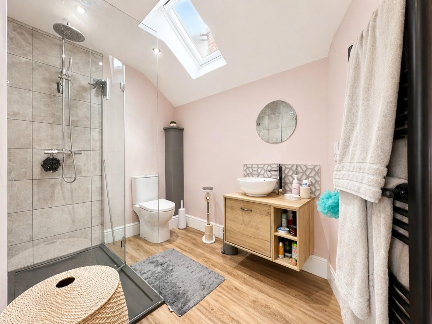 Woodend Lane , Cam, GL11 5LR