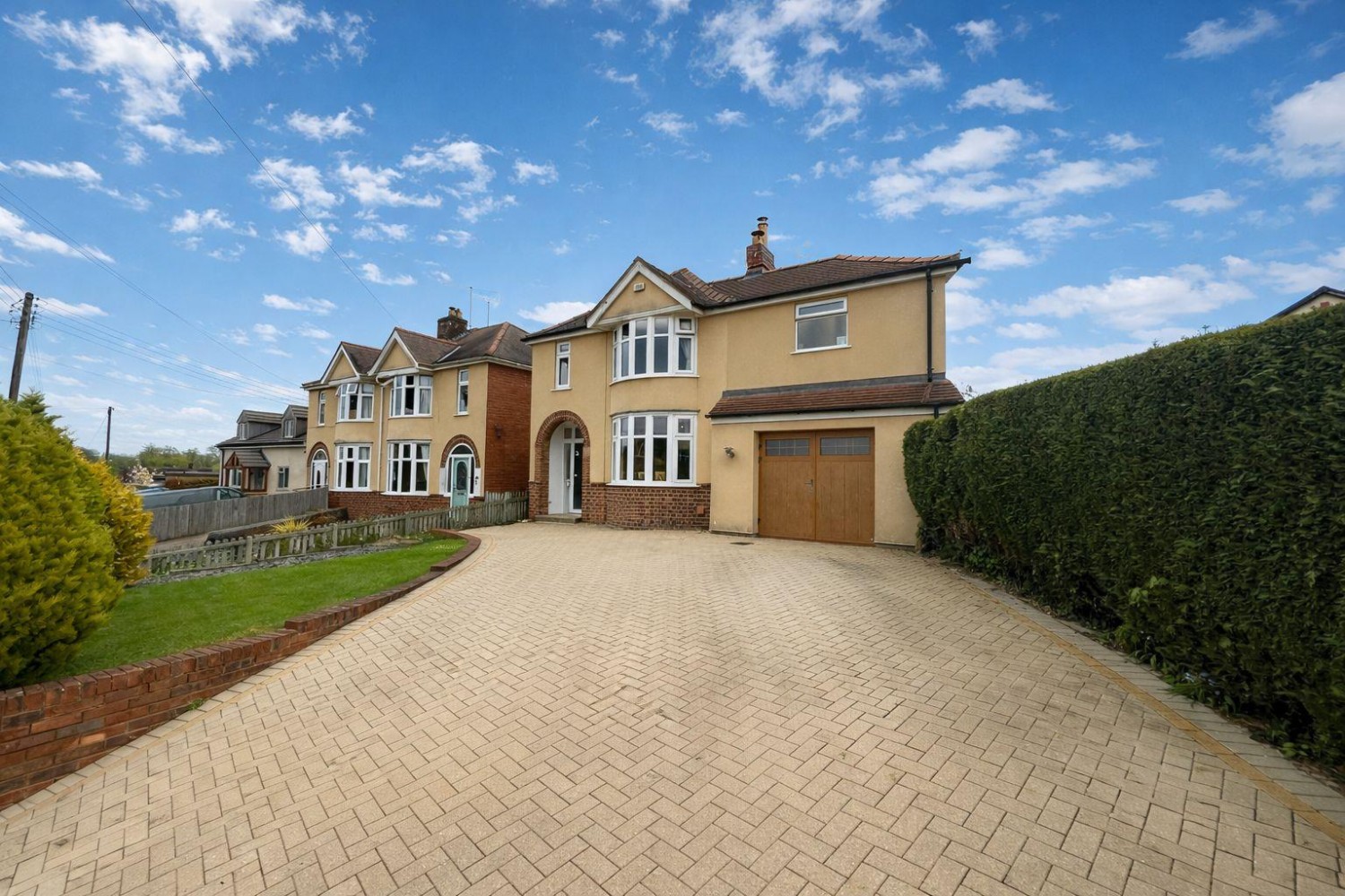 Woodend Lane , Cam, GL11 5LR