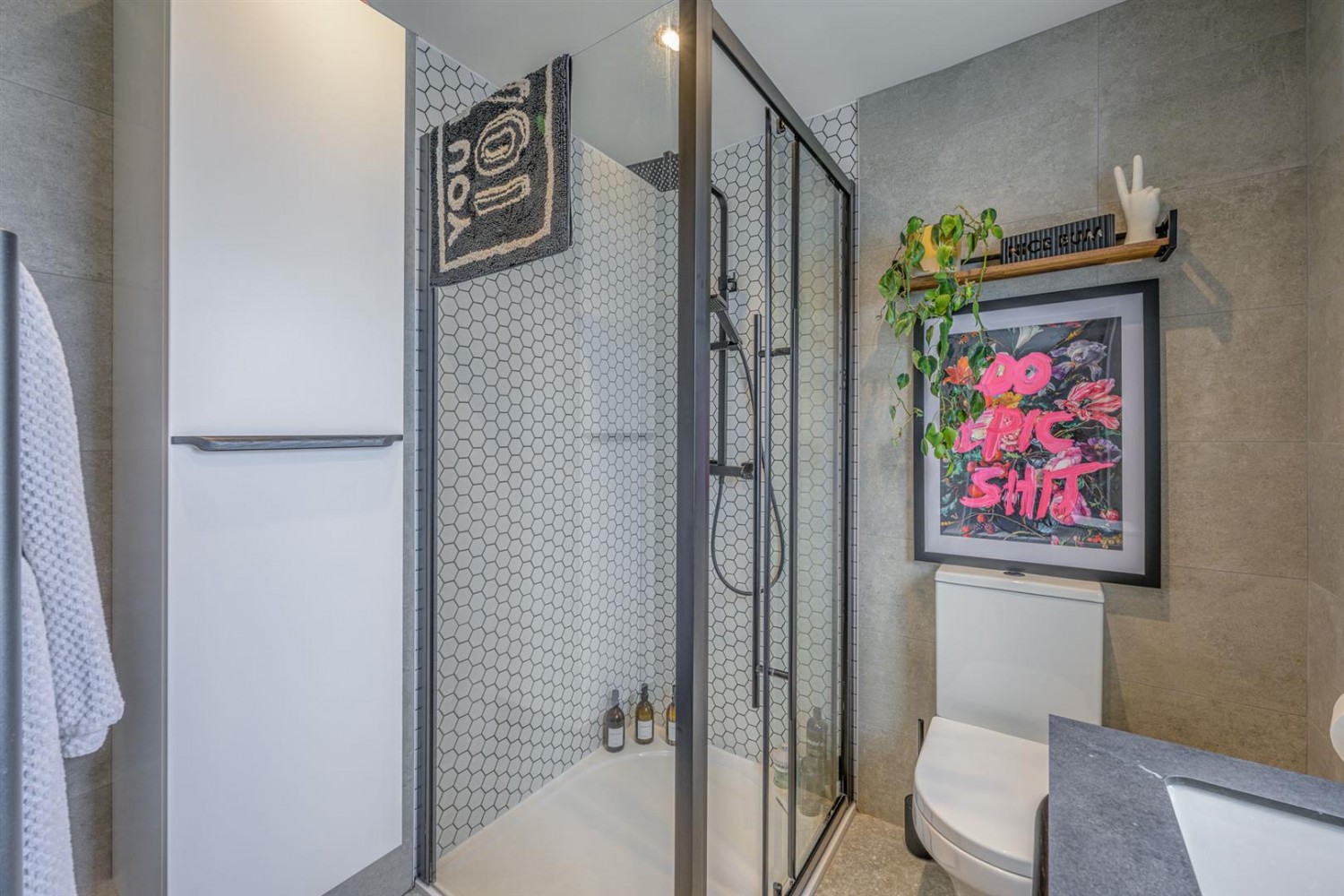 Honeytree Close, Kingswinford, DY6 8NY