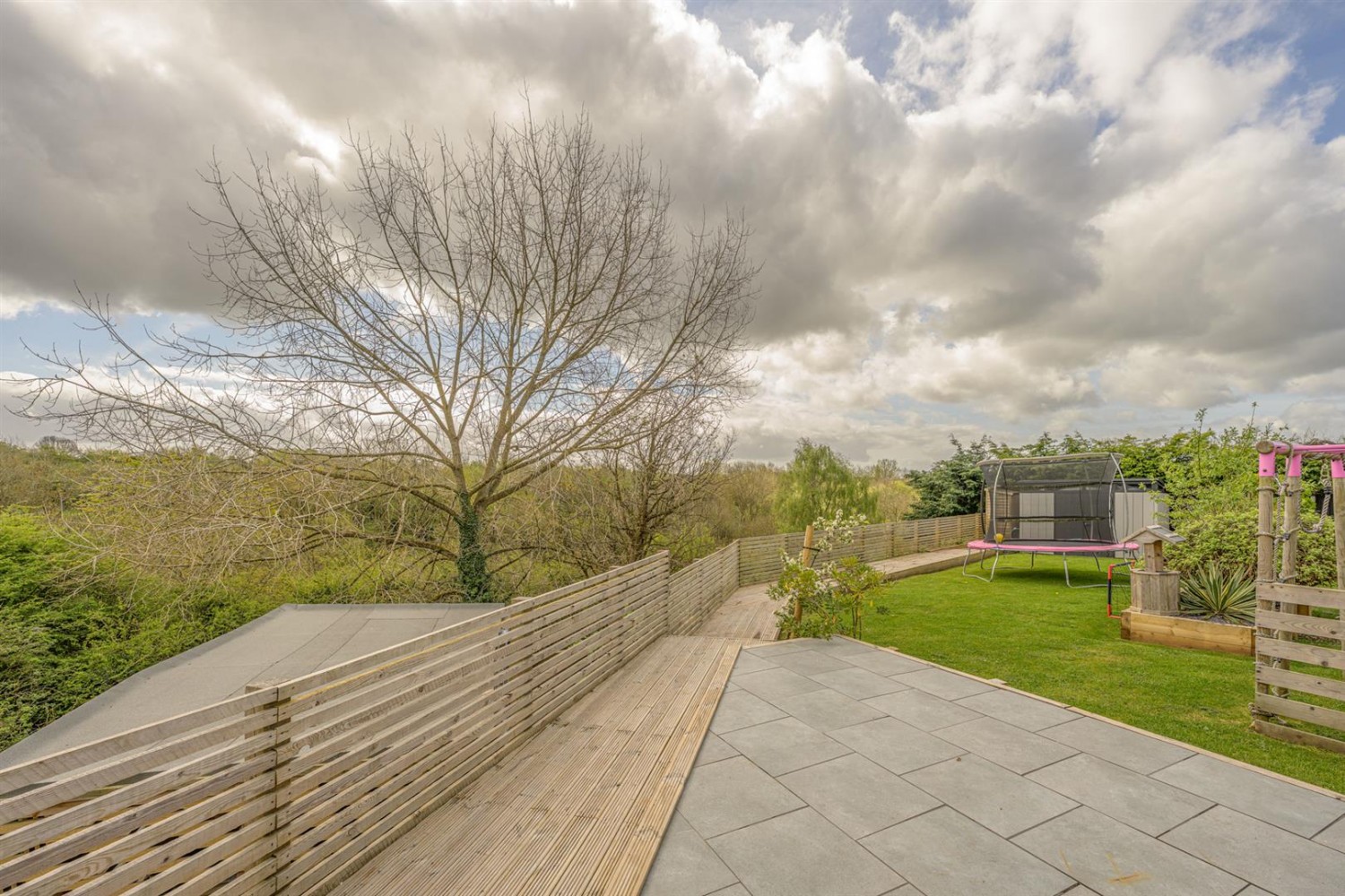 Honeytree Close, Kingswinford, DY6 8NY