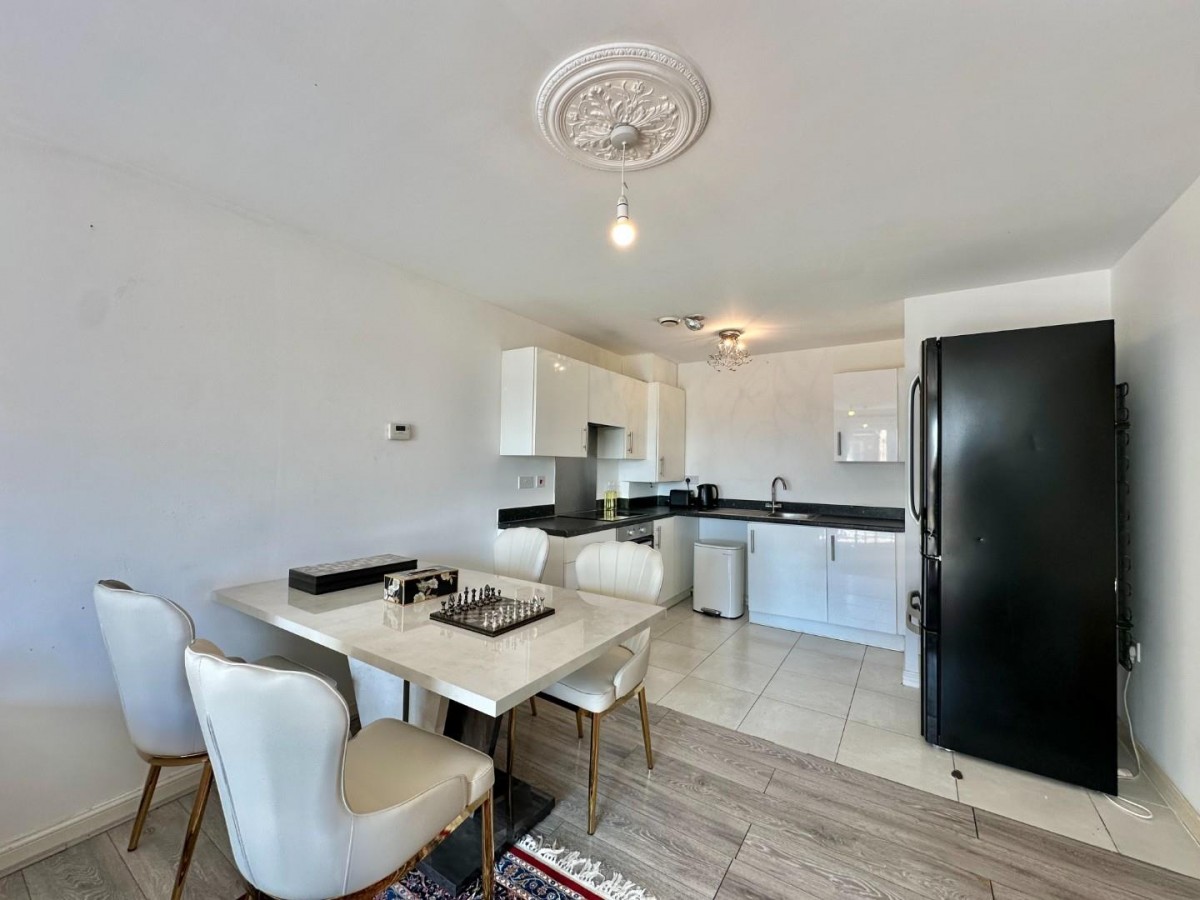 Spa House, Varcoe Gardens, Hayes, UB3 2FH