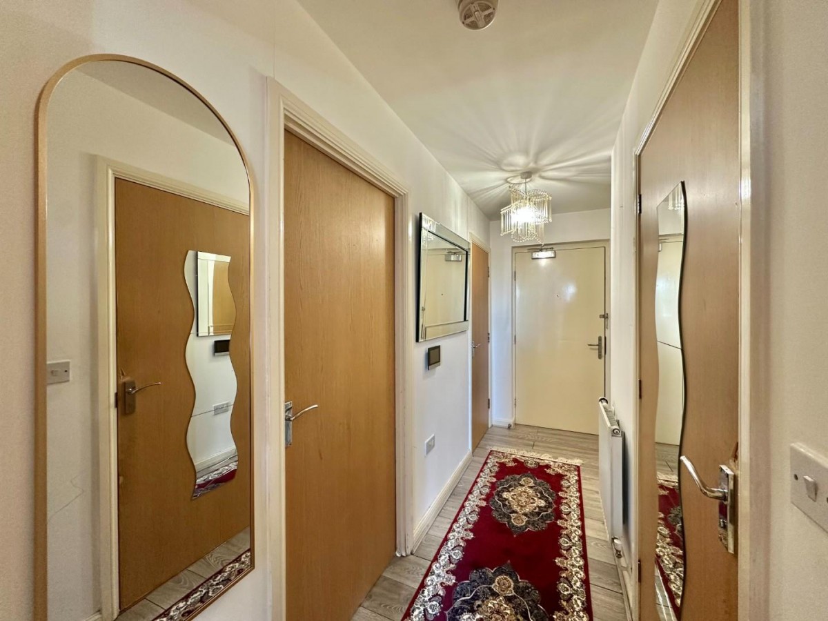 Spa House, Varcoe Gardens, Hayes, UB3 2FH