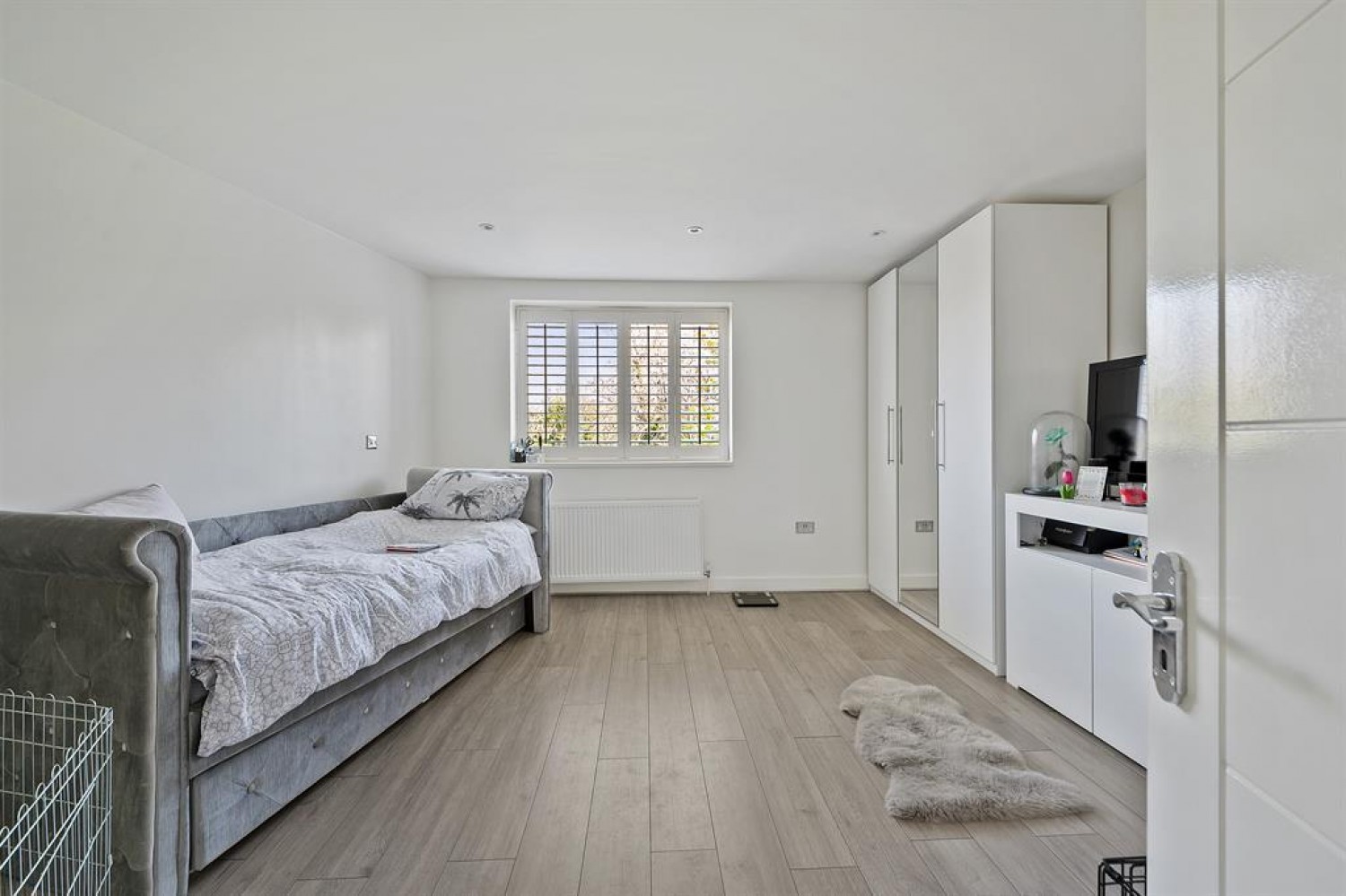 Mapesbury Road, London, NW2