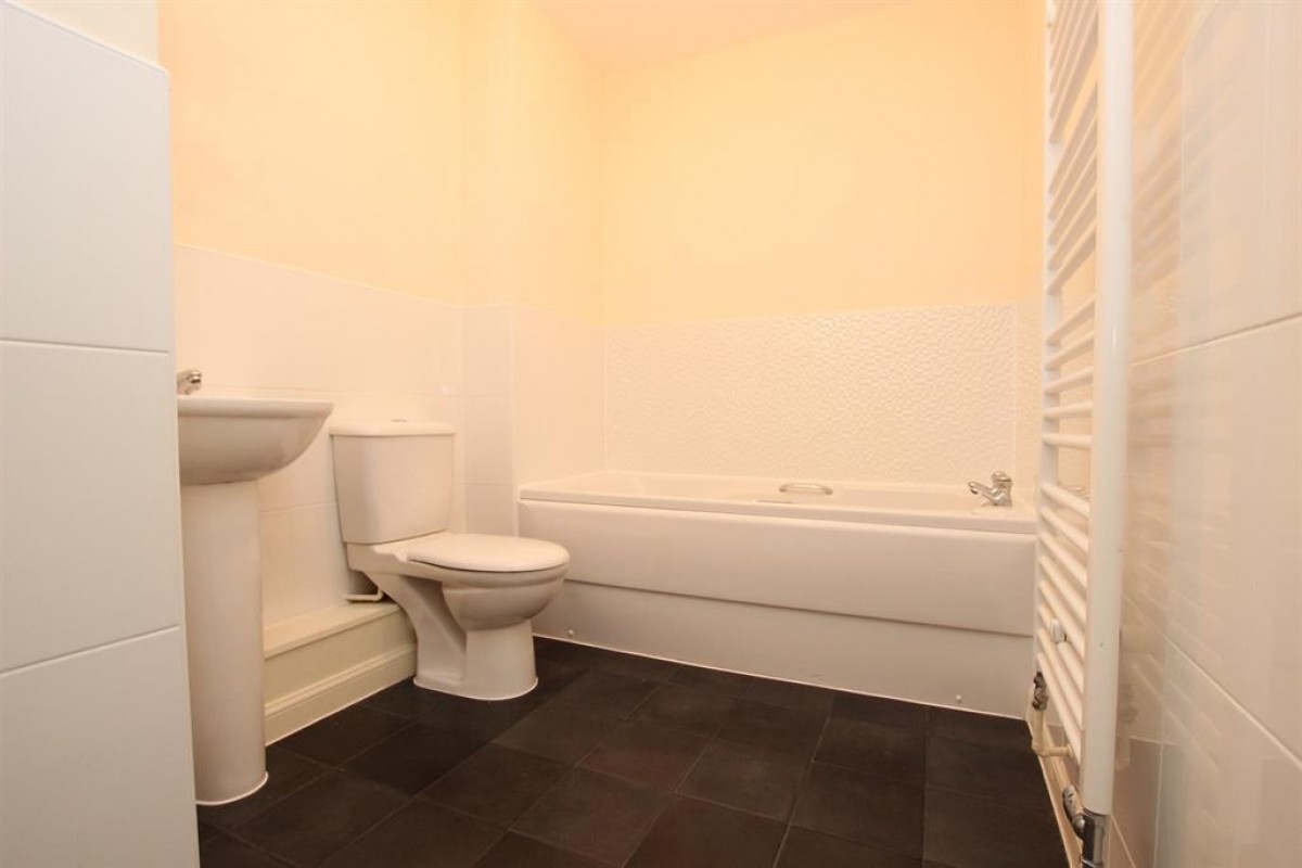 Hudson Close, Bolton, BL3 4FP