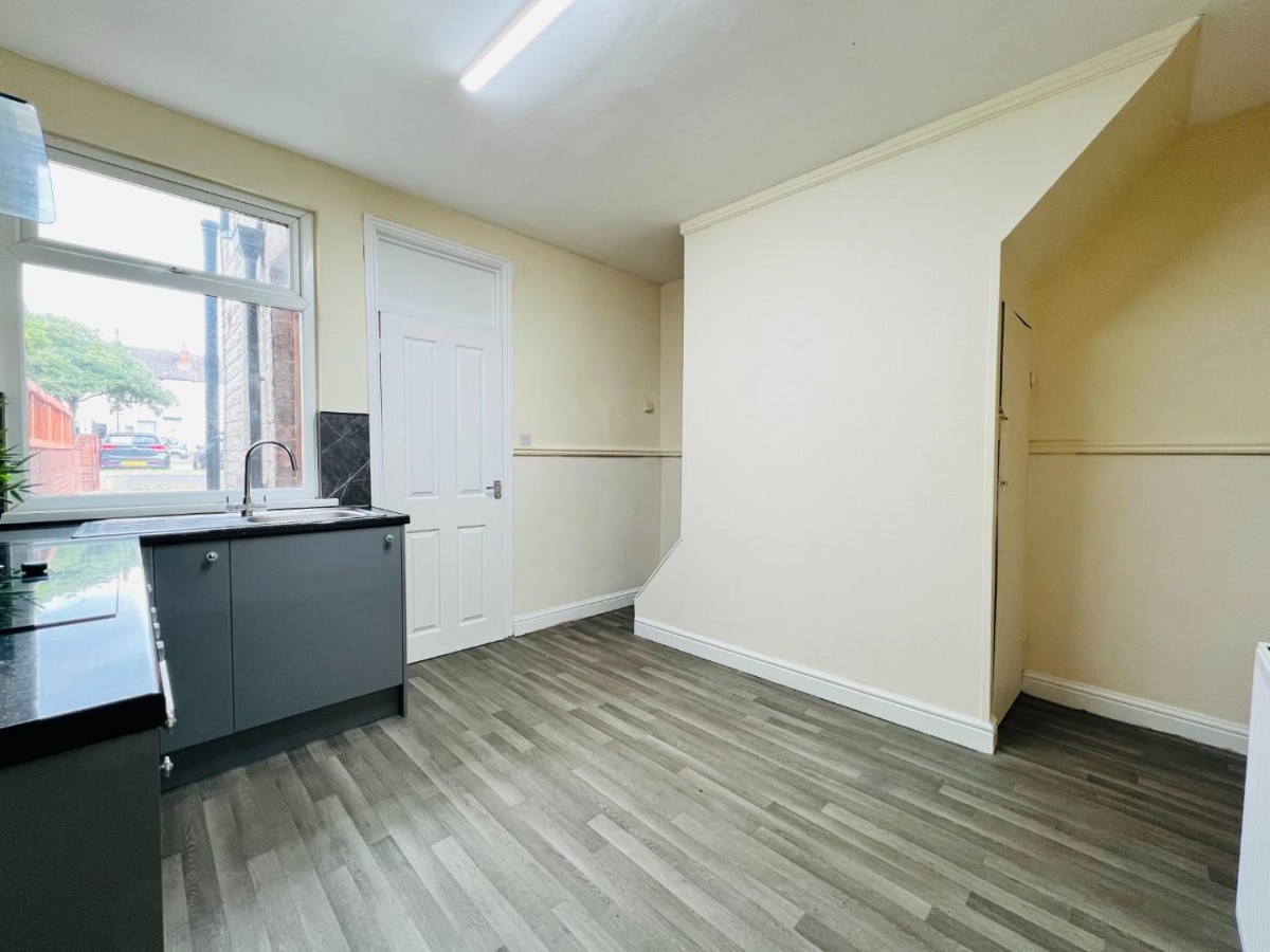 Albert Street, Featherstone