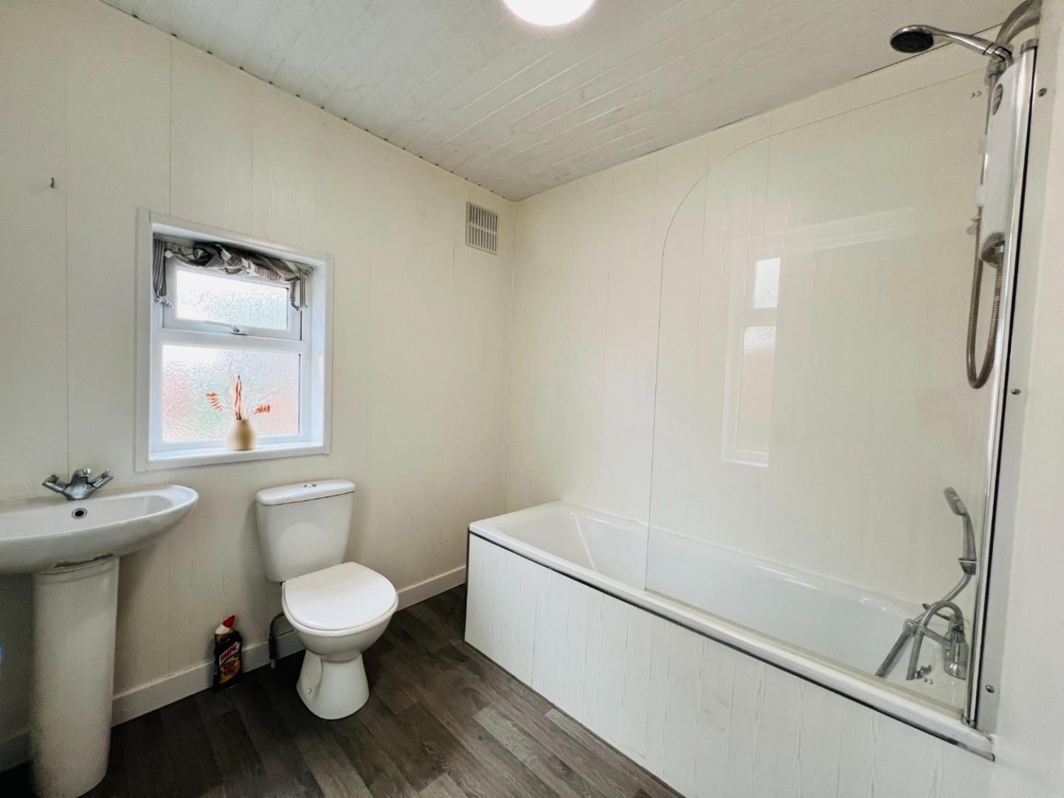 Albert Street, Featherstone