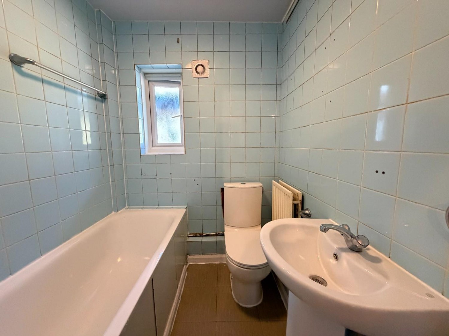 Boston Manor Road, Brentford, TW8