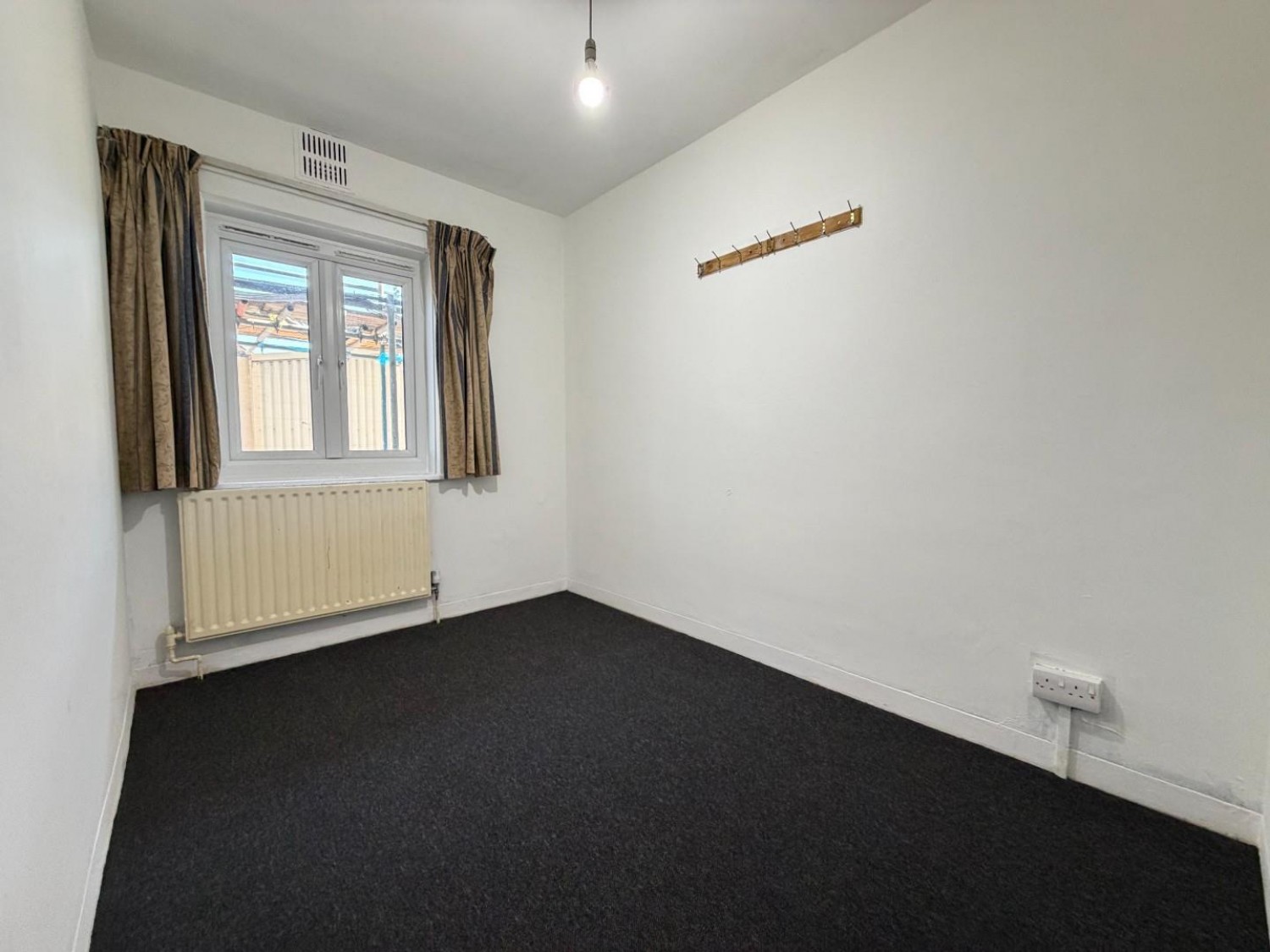 Boston Manor Road, Brentford, TW8