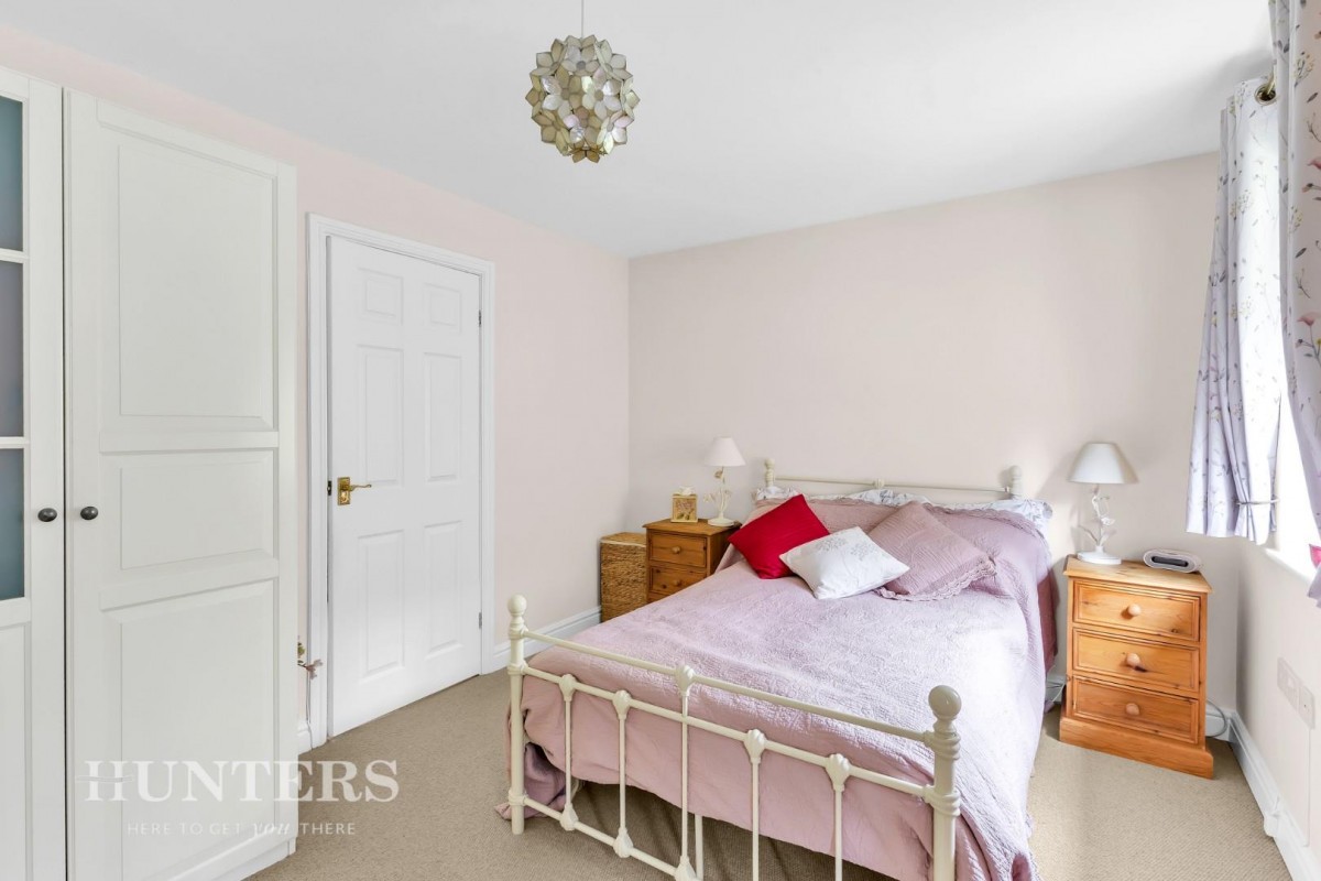 Durnlaw Close, Littleborough, OL15 0BD