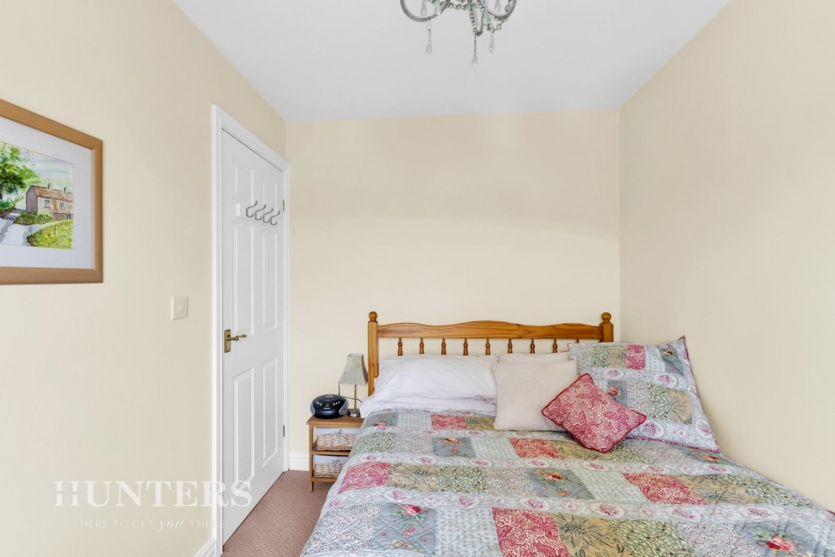 Durnlaw Close, Littleborough, OL15 0BD