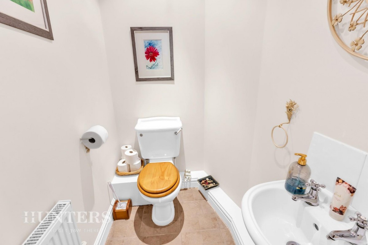 Durnlaw Close, Littleborough, OL15 0BD