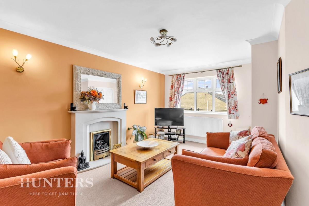 Durnlaw Close, Littleborough, OL15 0BD