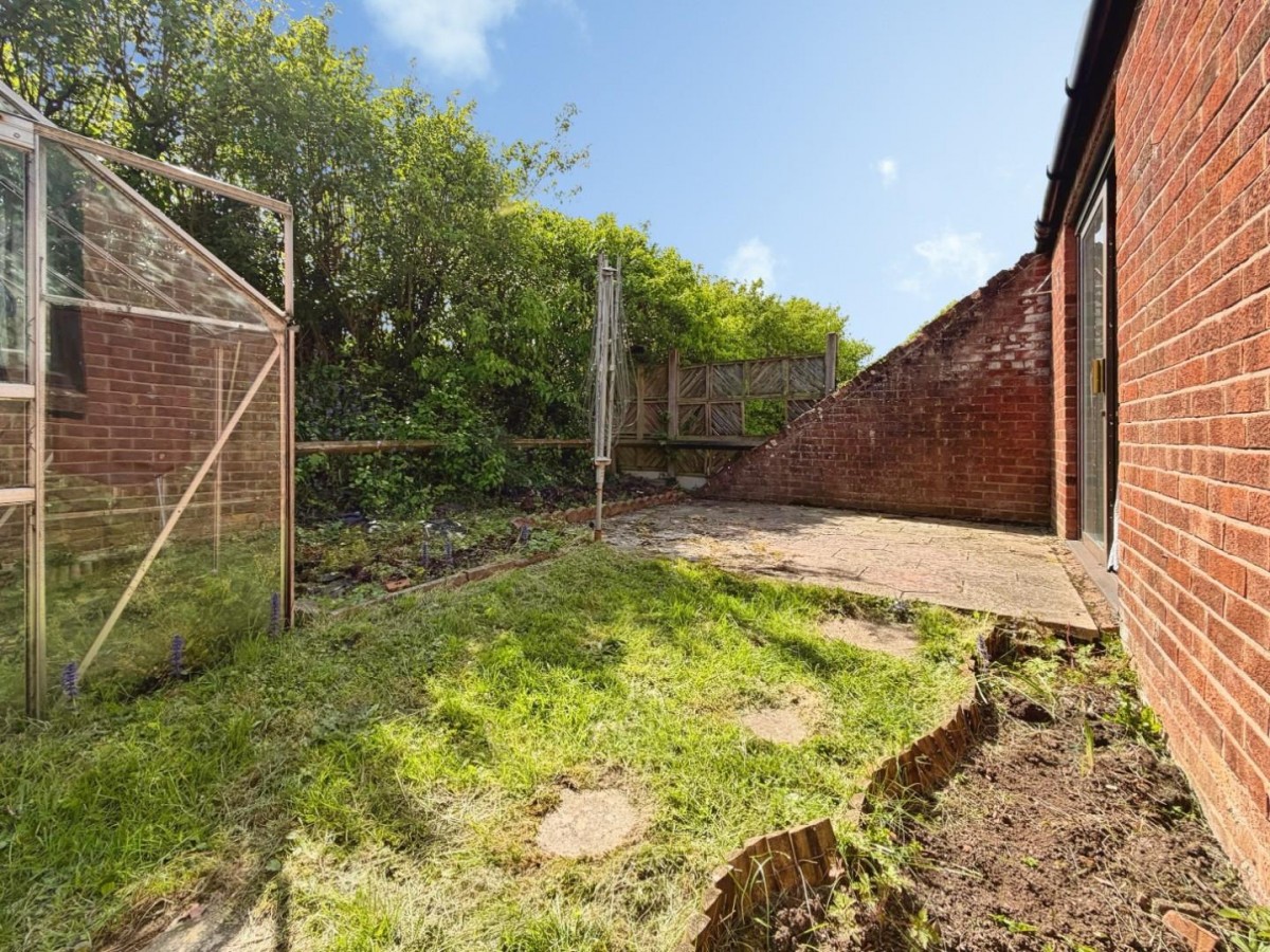 Turnberry Walk, Bristol, BS4 5DL