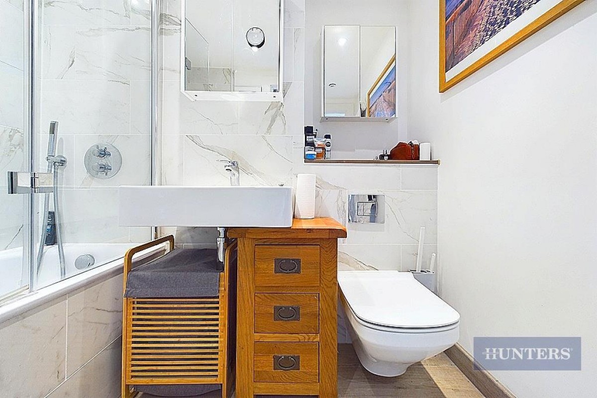 Maritime Walk 1, Ocean Village, SO14