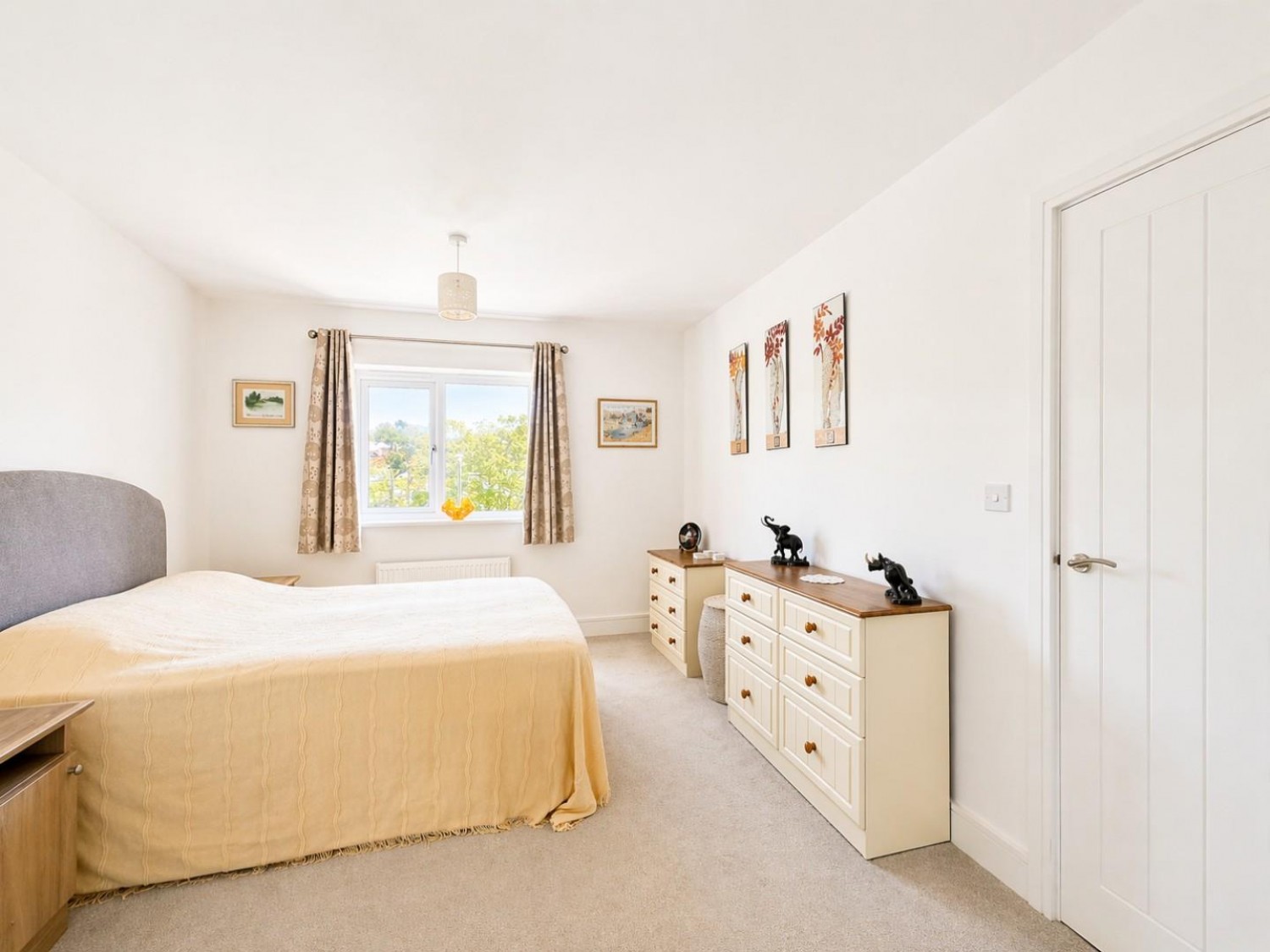 Foundry Rise, Dursley, GL11 4FE