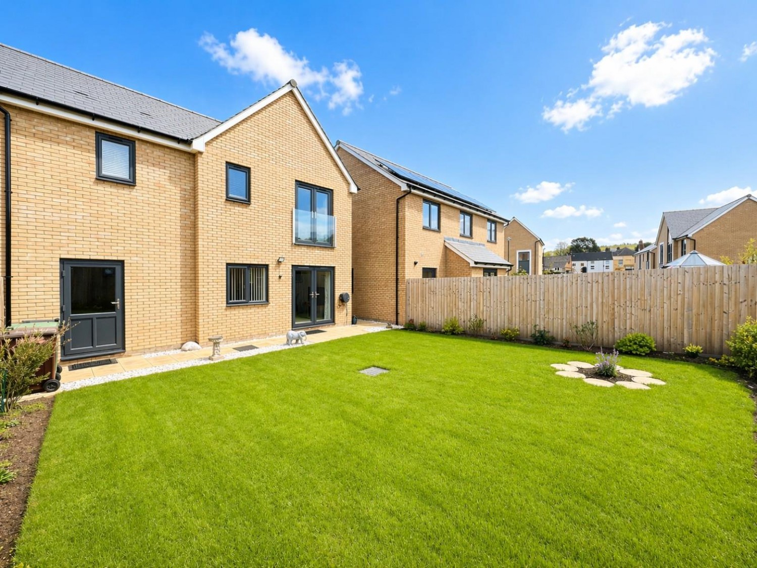 Foundry Rise, Dursley, GL11 4FE