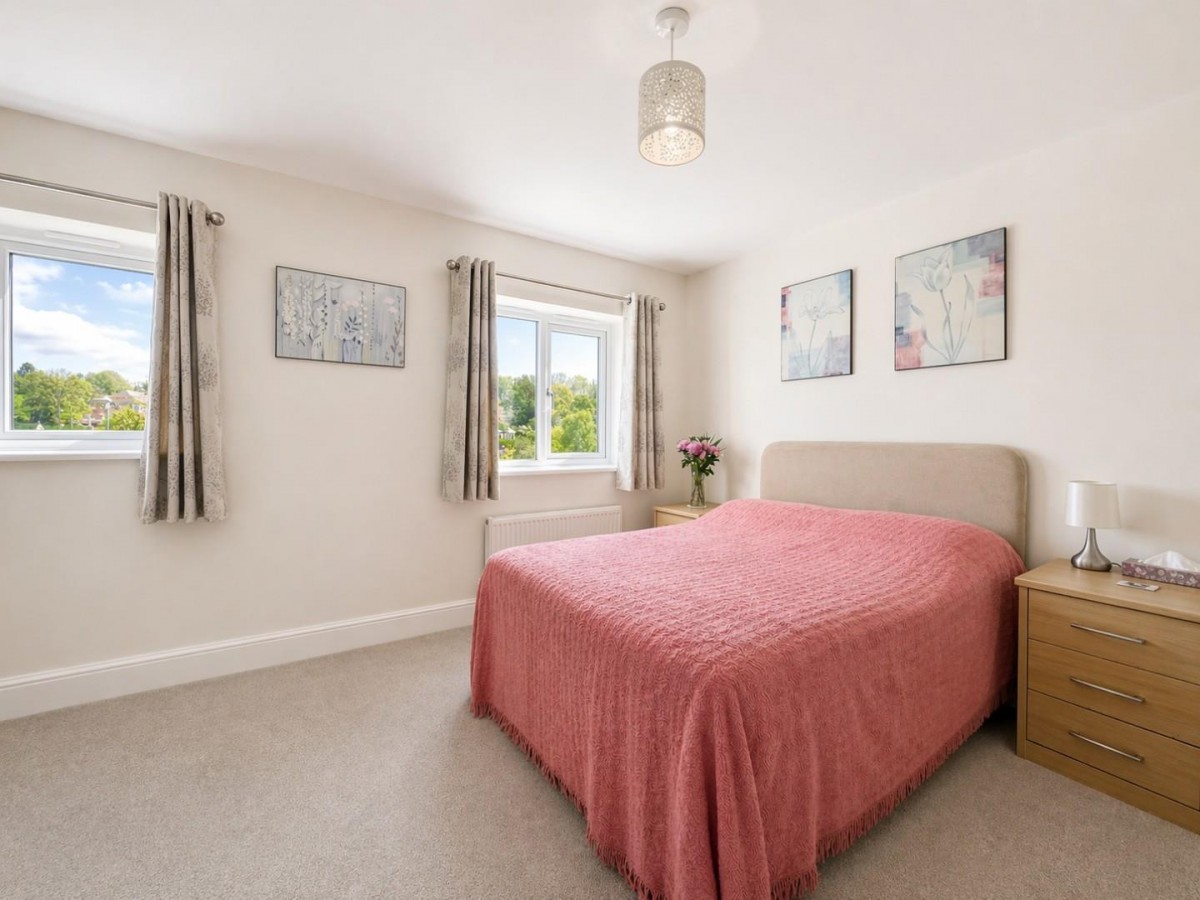 Foundry Rise, Dursley, GL11 4FE