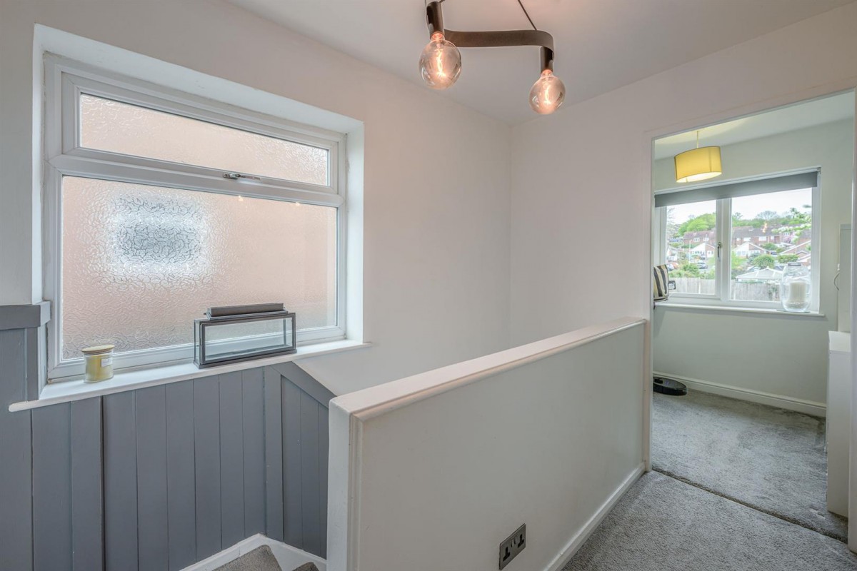 Granville Drive, Kingswinford, DY6 8LH