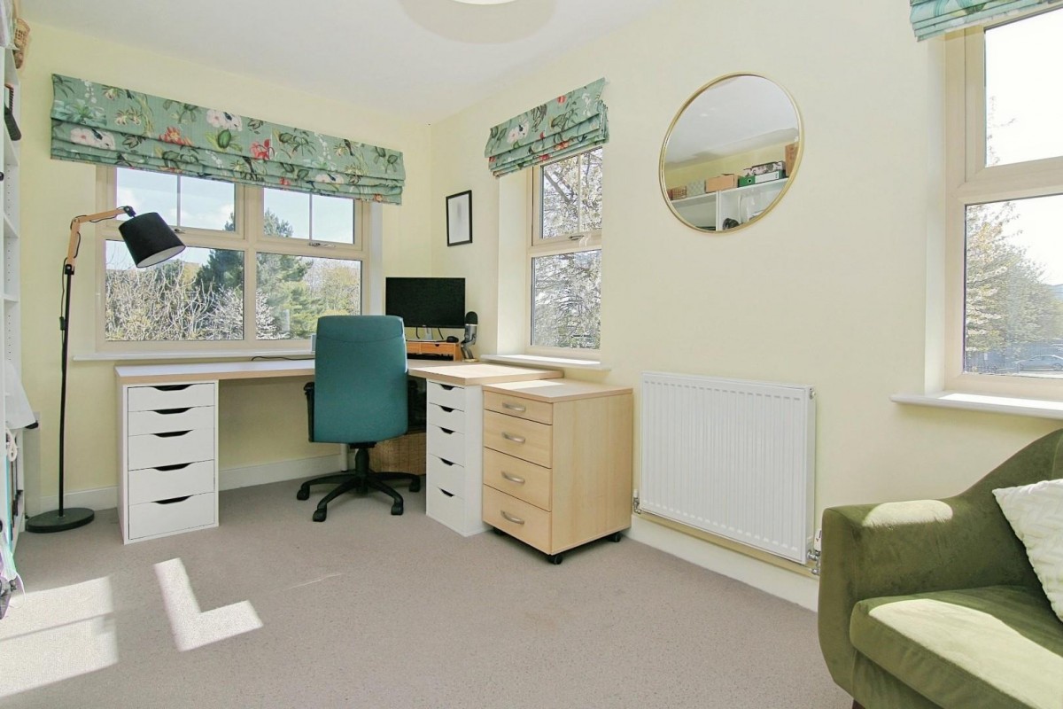 Holts Crest Way, Armley