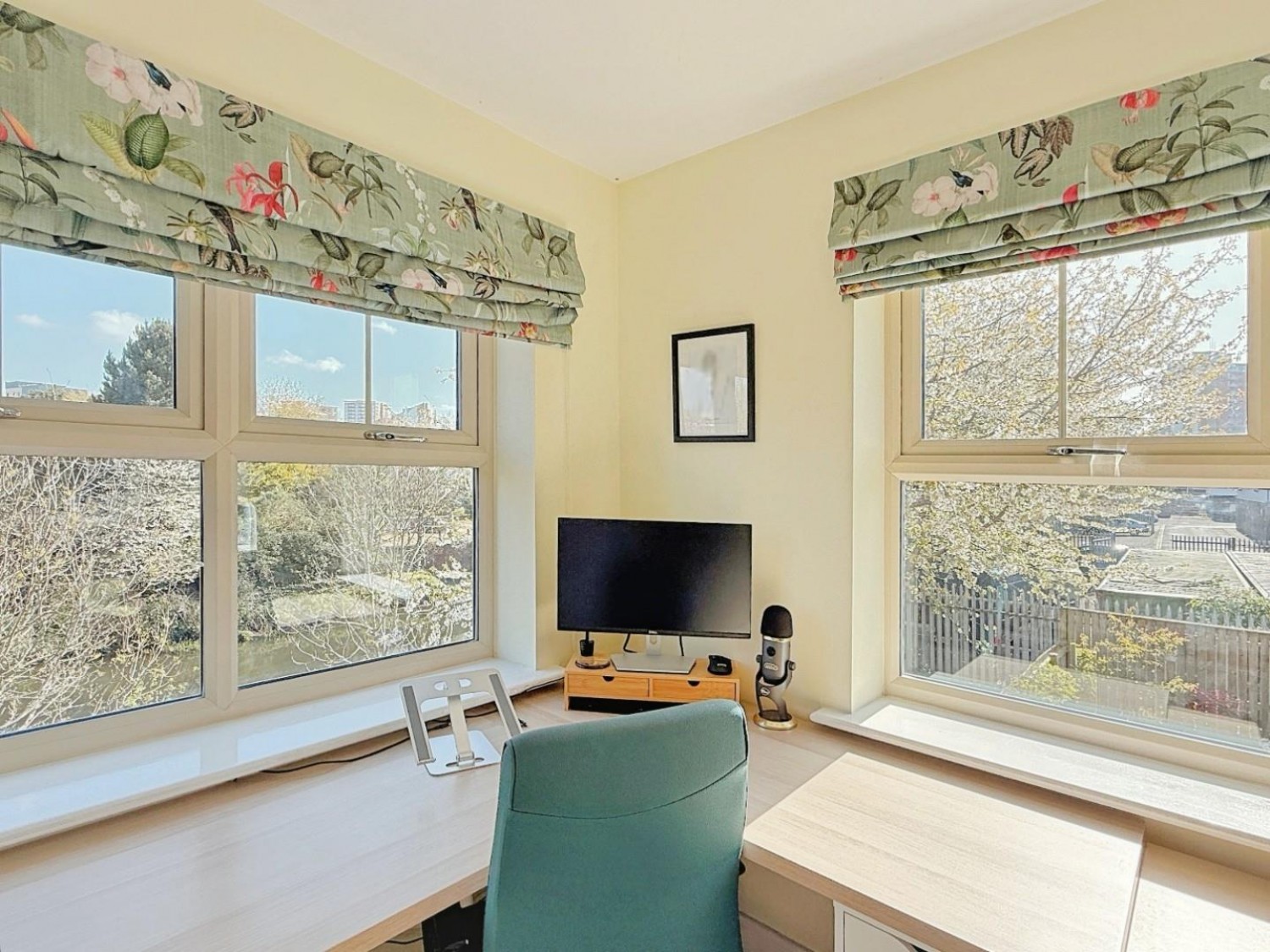 Holts Crest Way, Armley