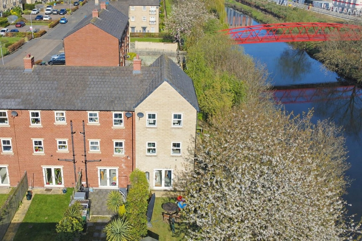 Holts Crest Way, Armley