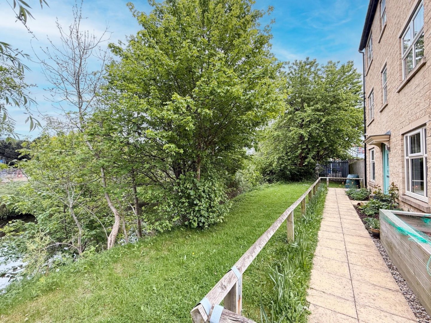 Holts Crest Way, Armley