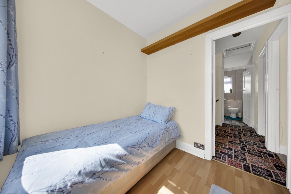 Cecil Road, Chadwell Heath, RM6