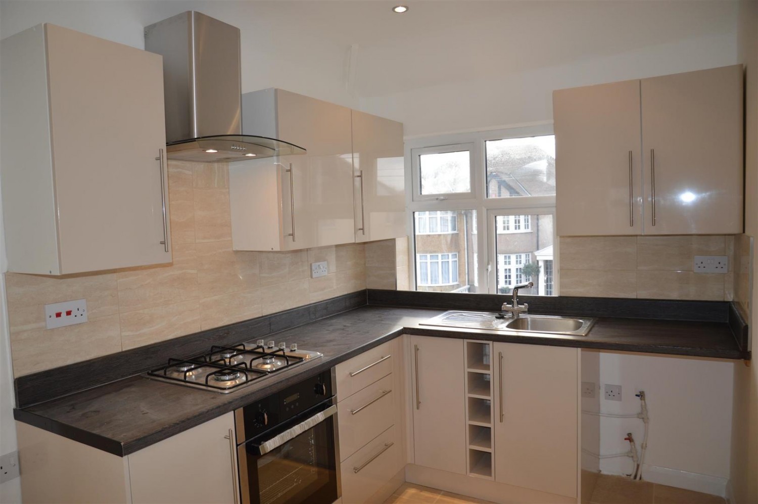 Oval Road South, Dagenham, , RM10 9DP