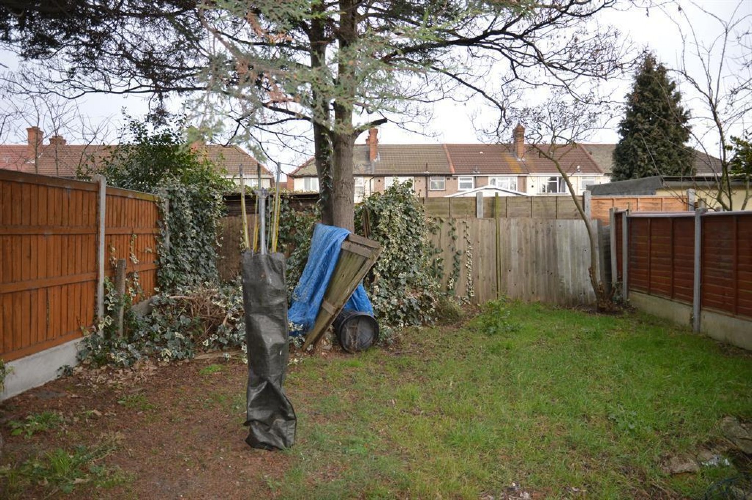 Oval Road South, Dagenham, , RM10 9DP