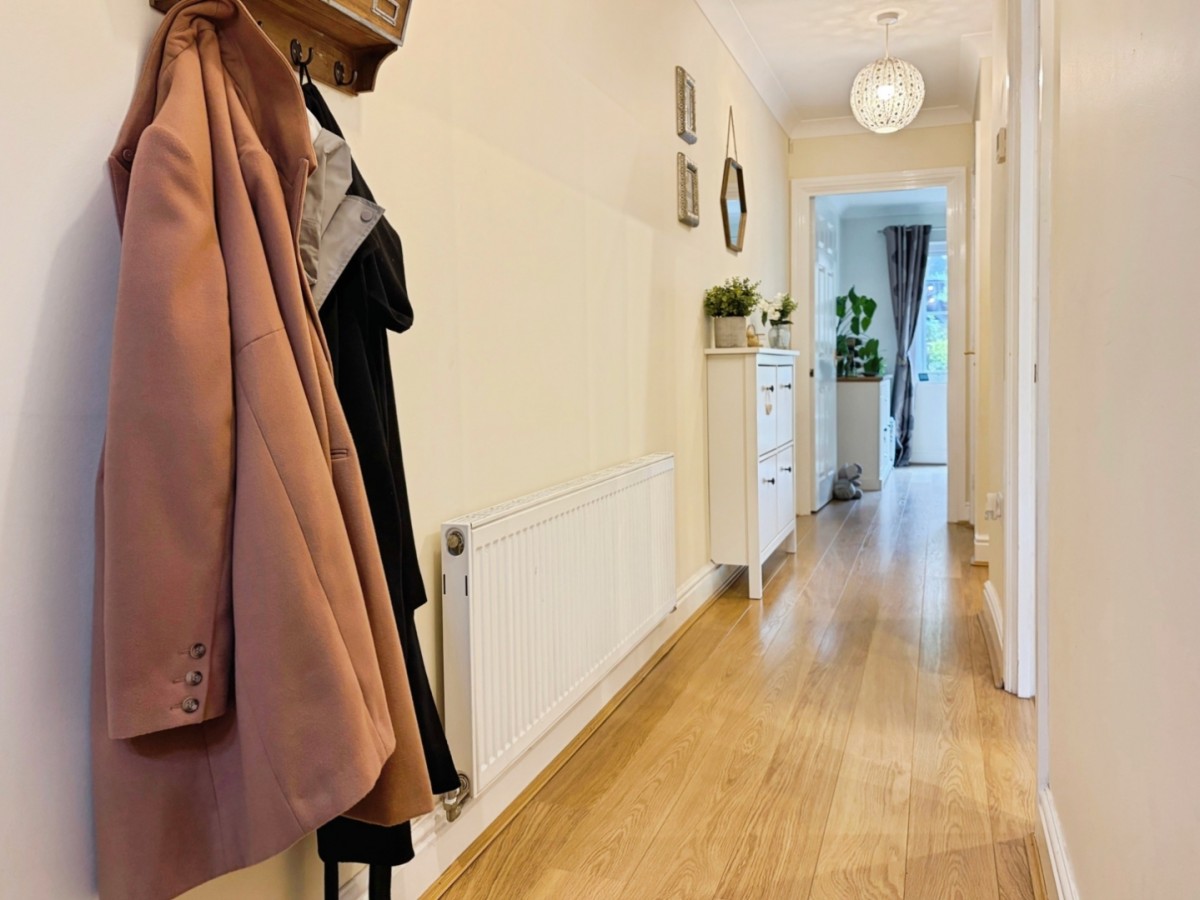 Guernsey Way, Kennington, Ashford