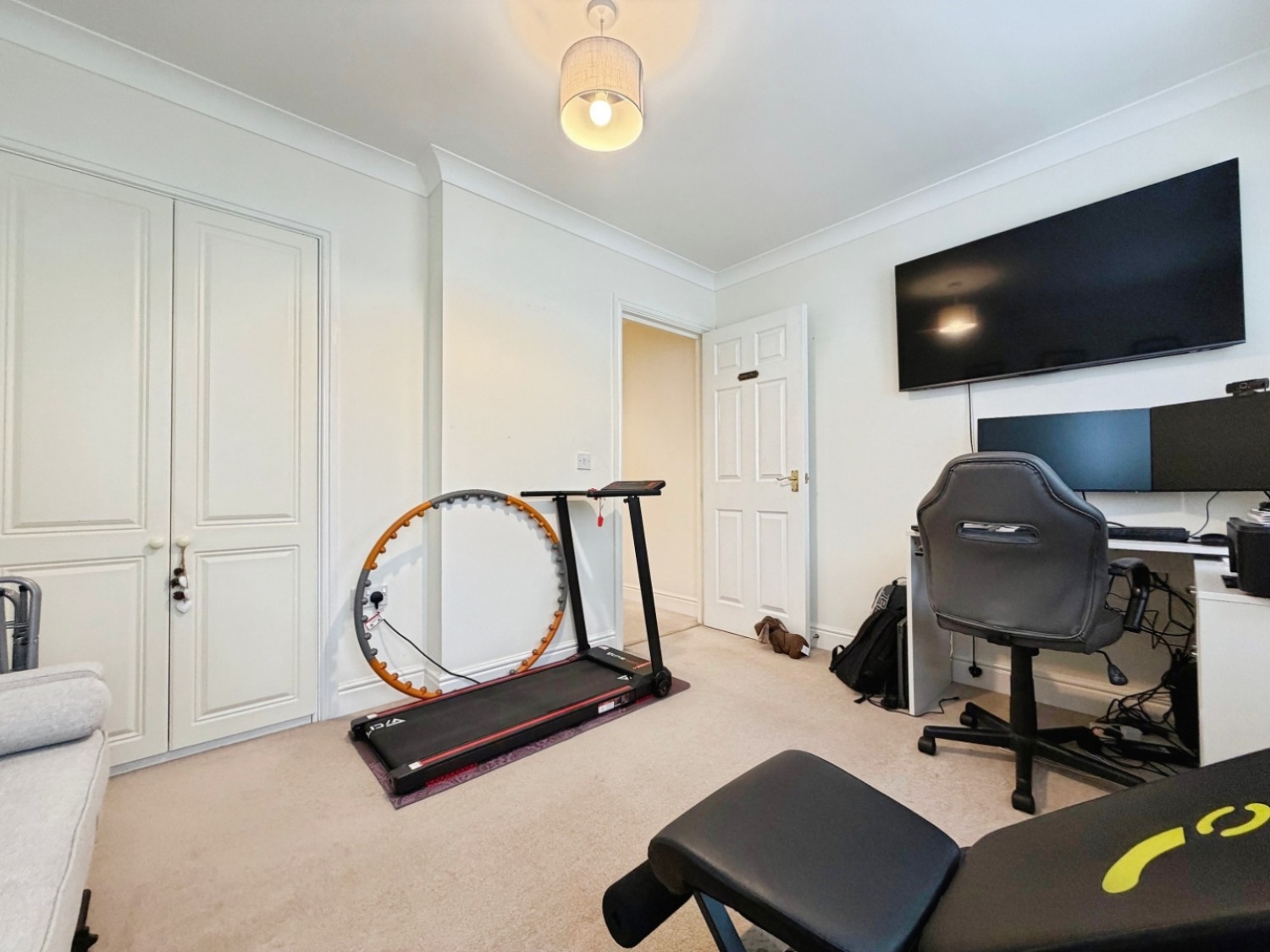 Guernsey Way, Kennington, Ashford