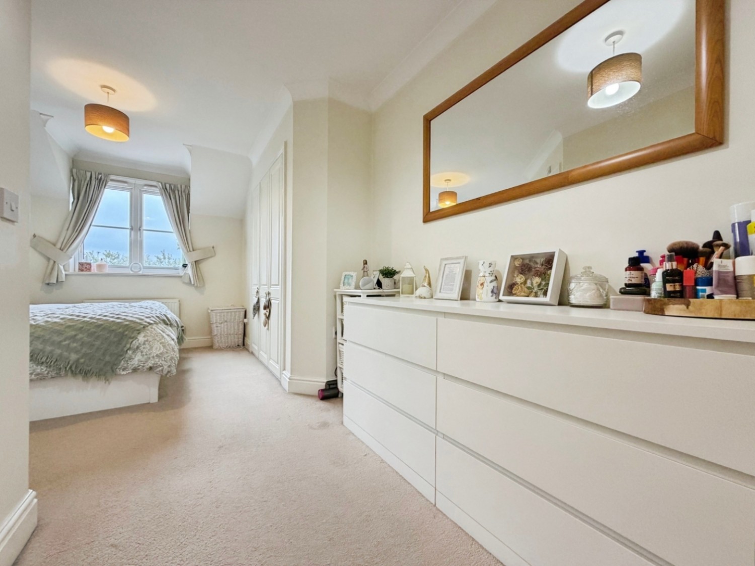 Guernsey Way, Kennington, Ashford