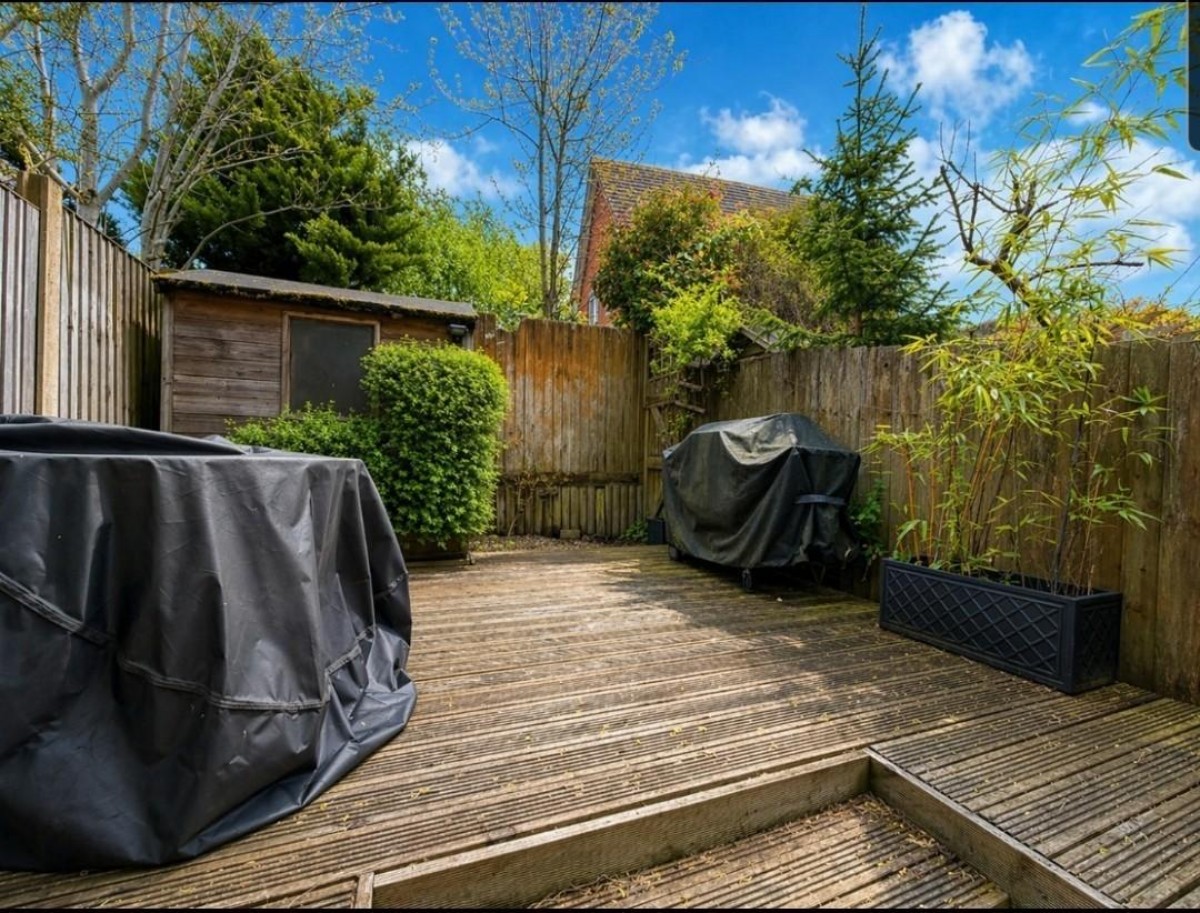 Guernsey Way, Kennington, Ashford