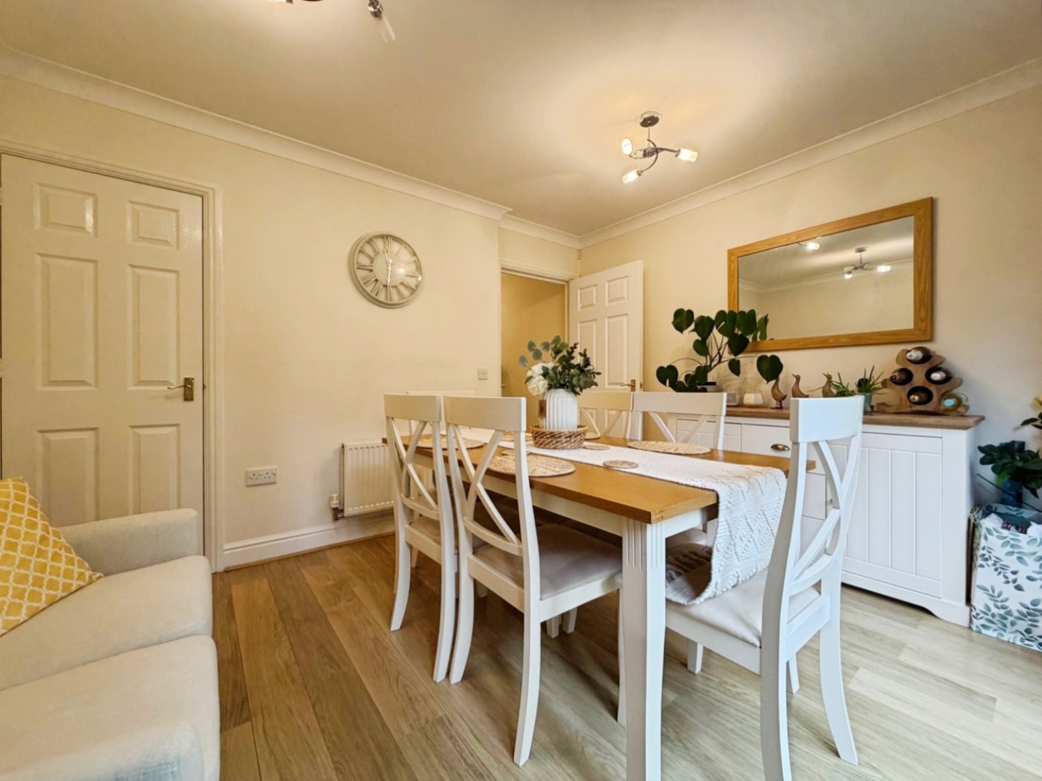 Guernsey Way, Kennington, Ashford