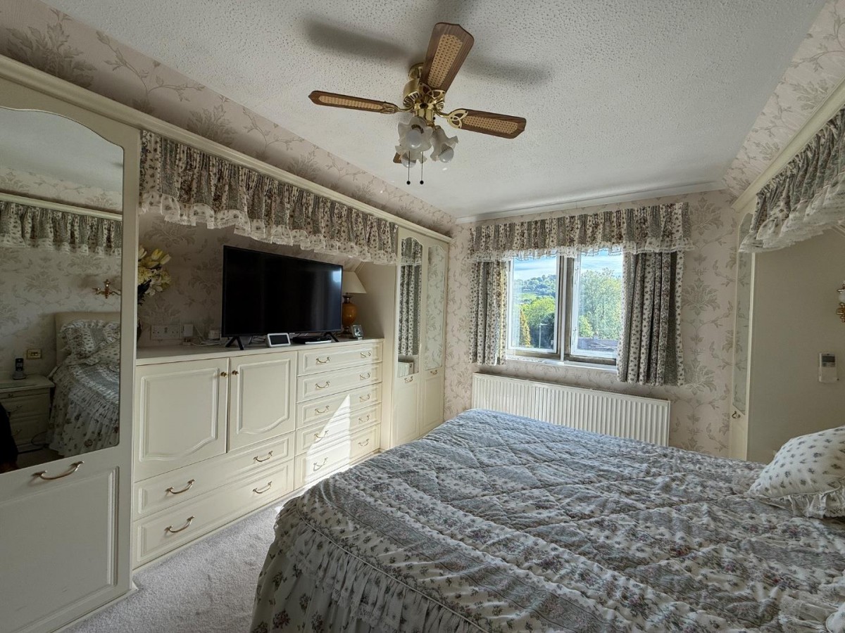 Lawns Park, North Woodchester, Stroud