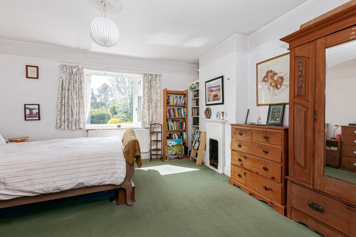 Molescroft Road, Beverley, HU17 7EG