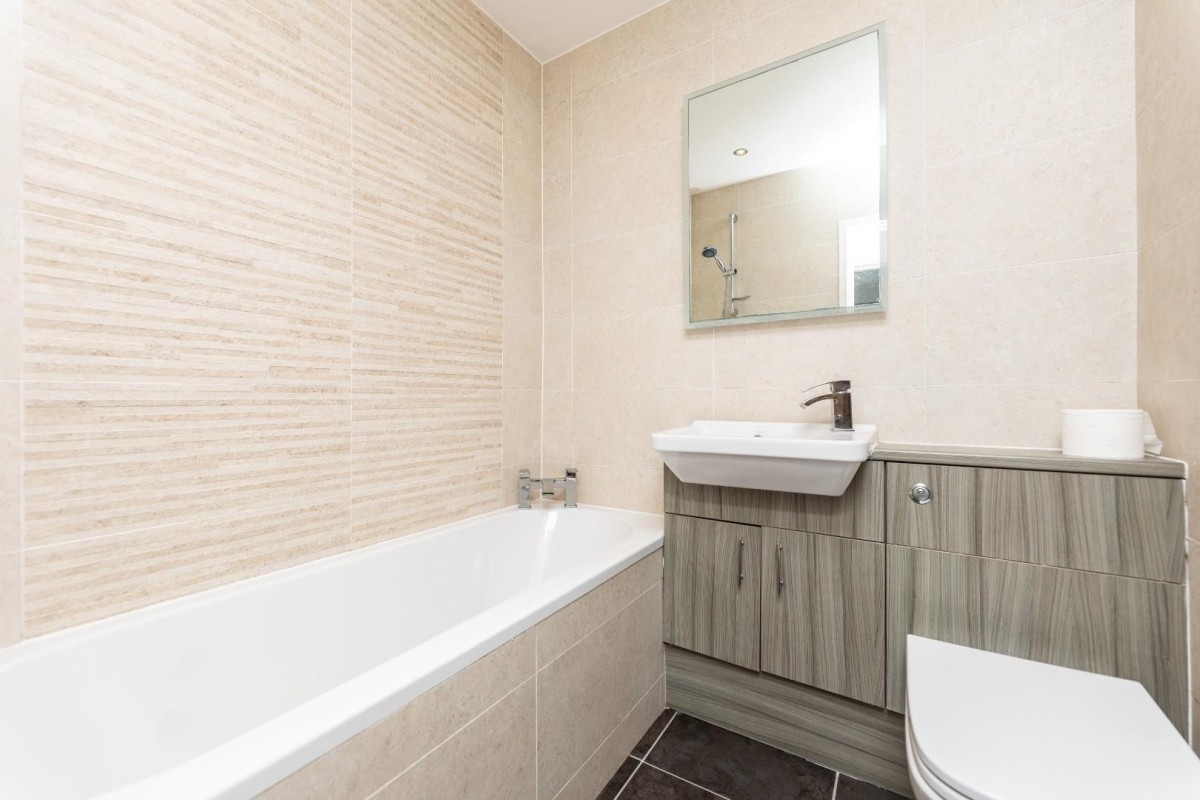 Manor Grove, Castleford