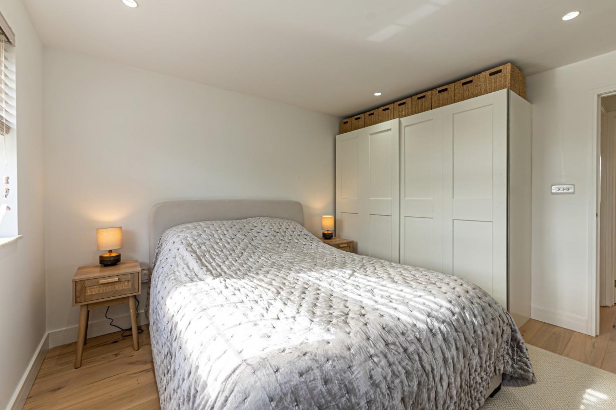 Cheddington Road, Pitstone