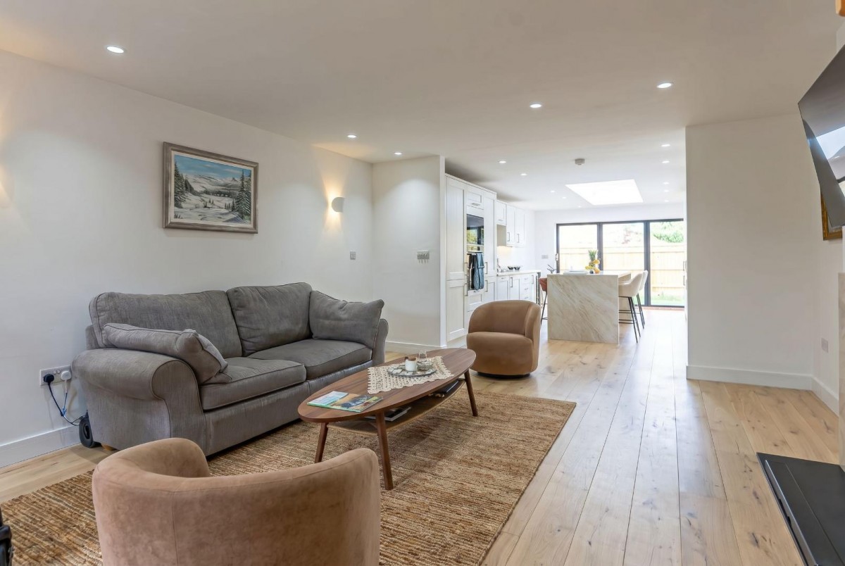 Cheddington Road, Pitstone