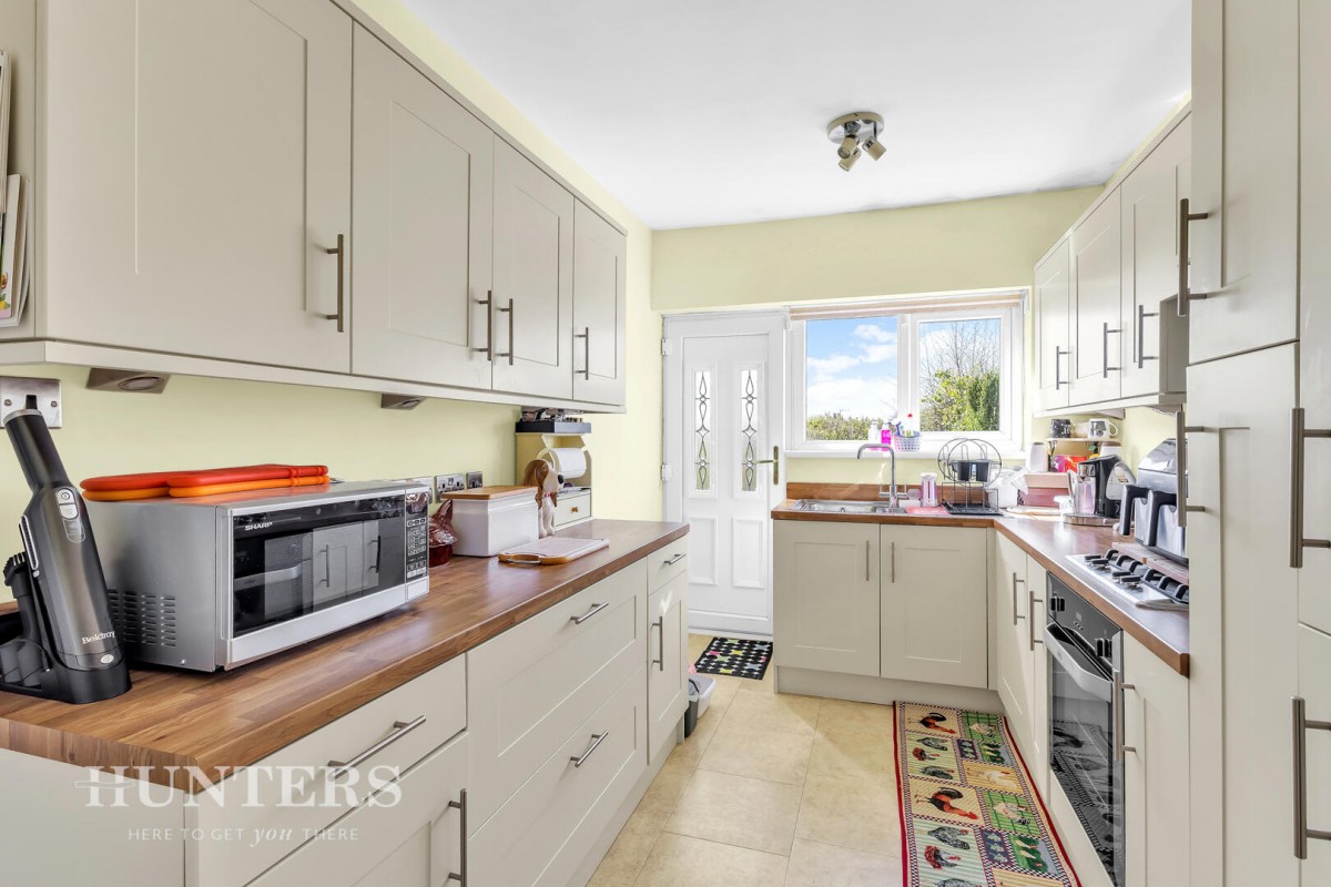 Birch Hill Crescent, Hurstead OL12 9QF