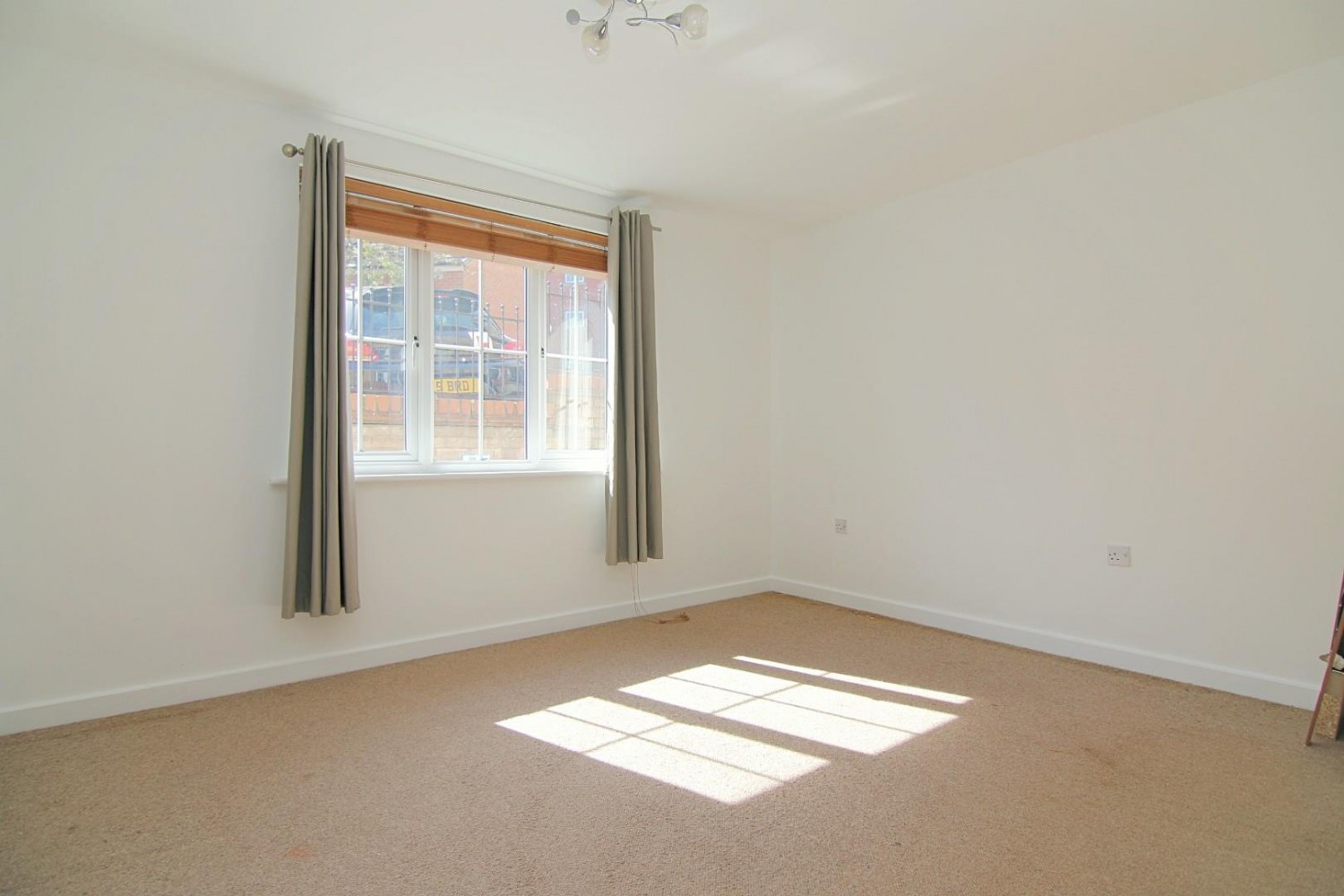 Broadlands Gardens, Pudsey, LS28 9GD