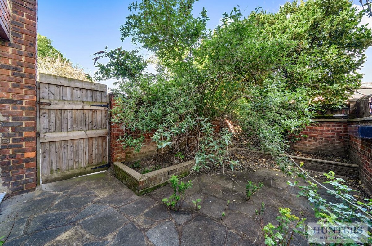 Disraeli Close, Thamesmead