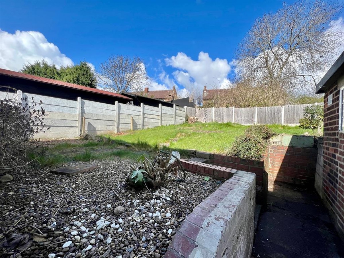Griffiths Road, High Green, Sheffield, S35 3GY