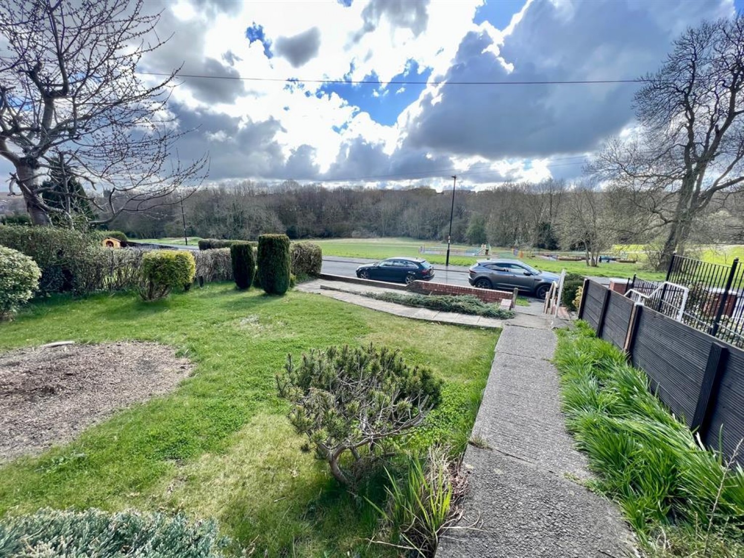 Griffiths Road, High Green, Sheffield, S35 3GY