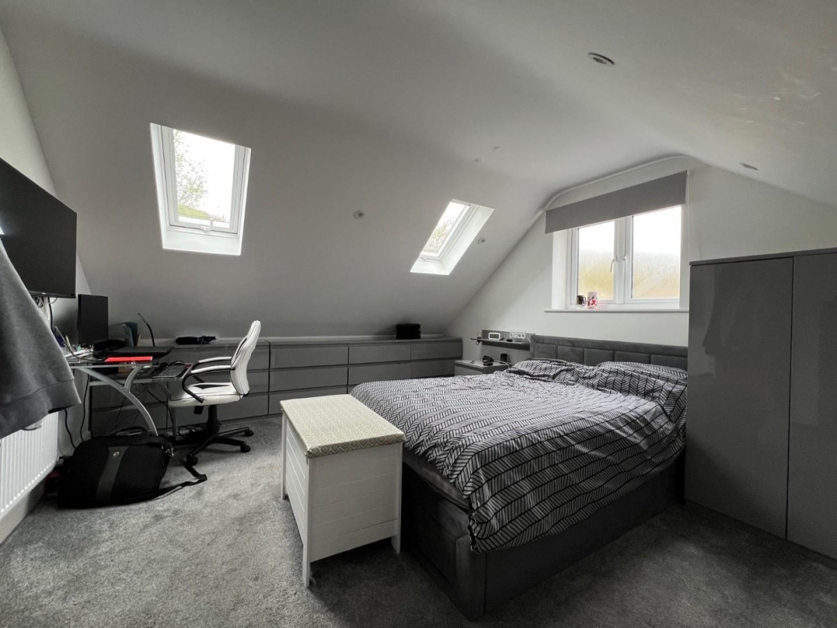 Woodland Avenue, Dursley, GL11 4EW