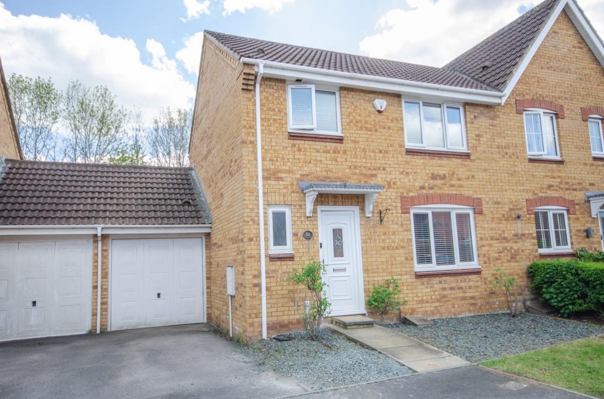 Elizabeth Way, Mangotsfield, Bristol, BS16 9LX